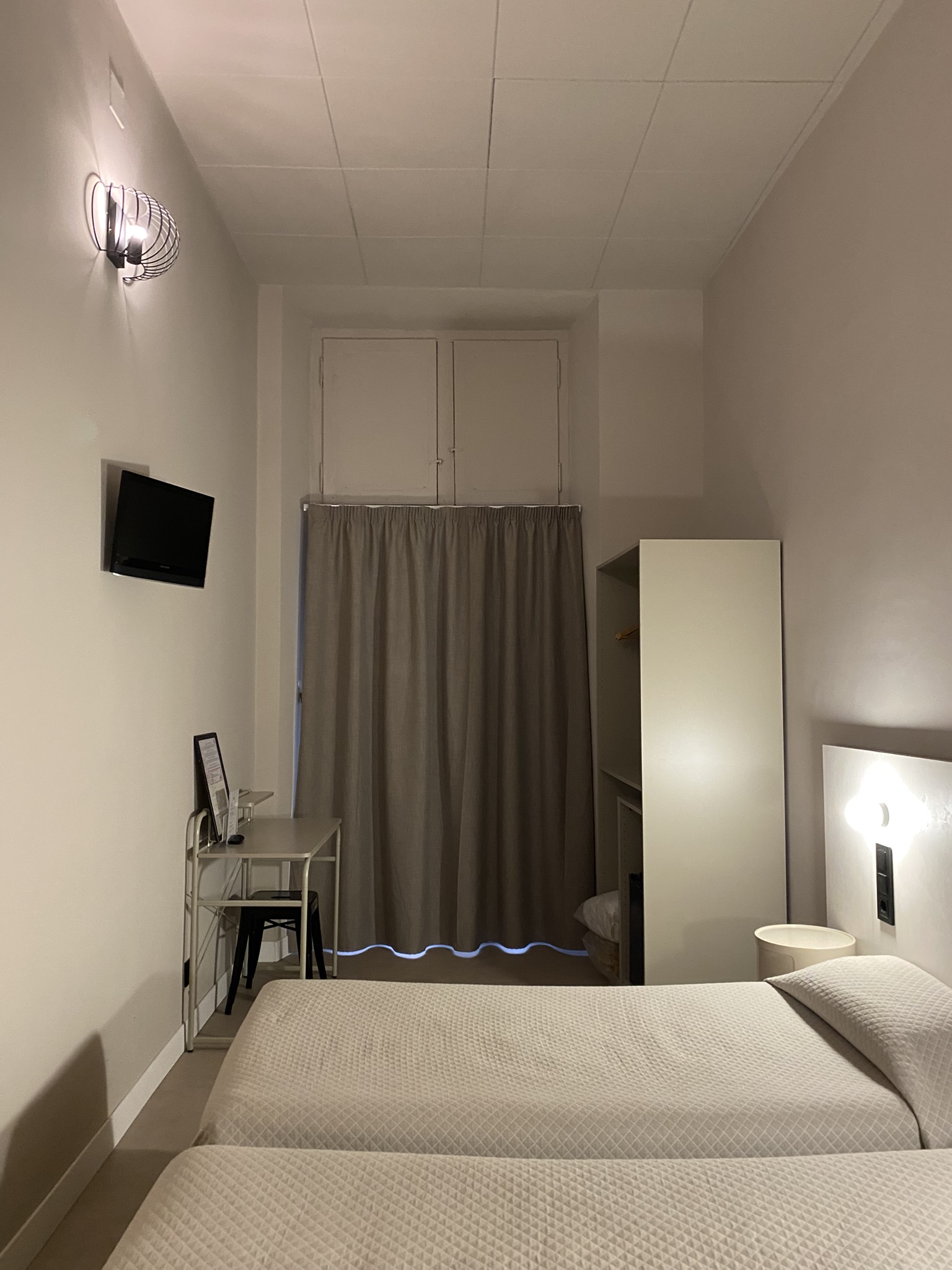 Hostal Coral habitacion de 2 camas